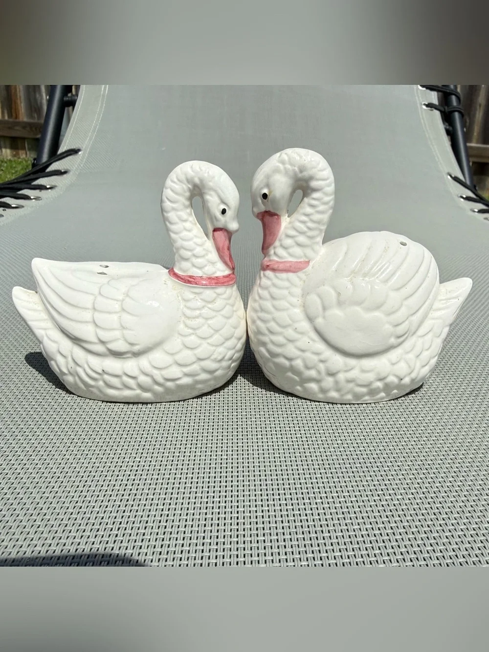 1990 White Ceramic Swan Salt & Pepper Shakers
